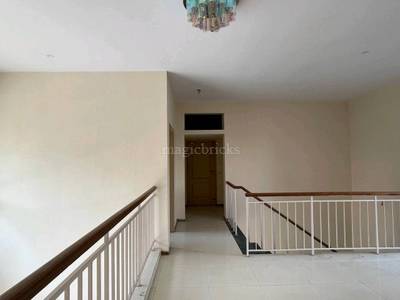 4BHK Multistorey Apartment for Resale in Uniworld City at Action Area 3
