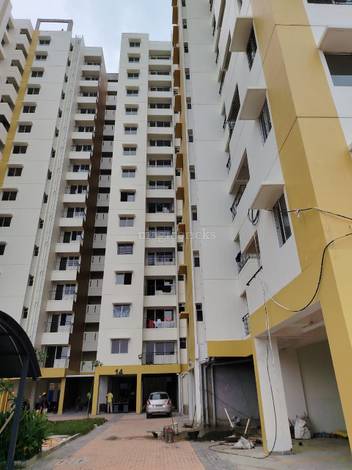 BHK Flats in Chandannagar, Kolkata: 8+ Flats Apartments