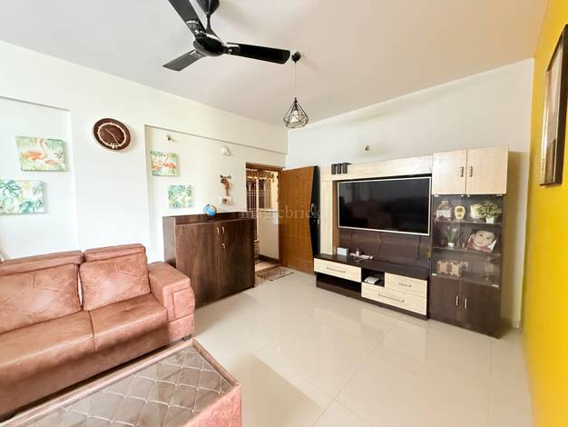 BHK Flats in Manipal County Road, Bangalore: 8+ Flats Apartments