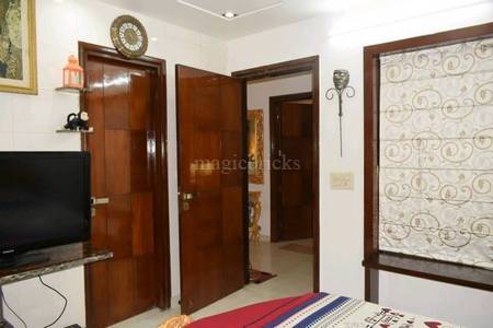 4 BHK Flat in 