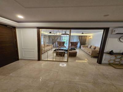 4 BHK Flat in 