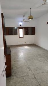 2BHK Multistorey Apartment for Rent in DDA Flats Munirka at Munirka 2BHK Multistorey Apartment for Rent in DDA Flats Munirka at Munirka