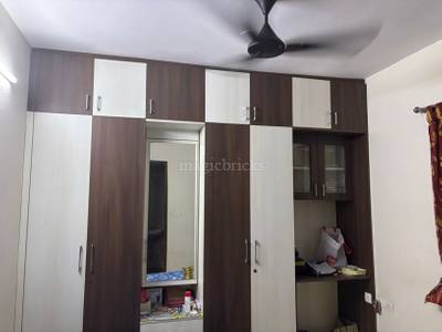 Buy 3 BHK Flat in Porur