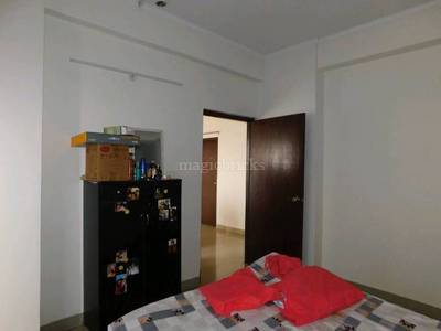 Buy 4 BHK Flat in Sector 77