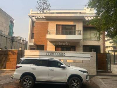 6 BHK House for Sale in DLF Phase 1 Gurgaon