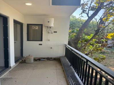 Buy 4 BHK Flat in Vasant Kunj