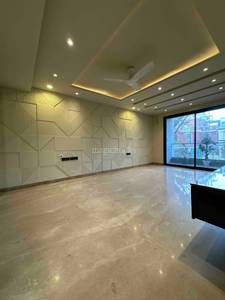 Buy 4 BHK Flat in DLF Phase 1