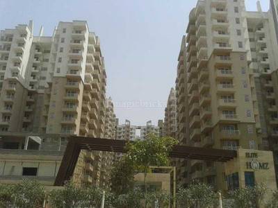 Buy 3 BHK Flat in Sector 77