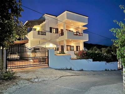 5 BHK House for Sale in Sushant Lok 1 Gurgaon 5 BHK House for Sale in Sushant Lok 1 Gurgaon