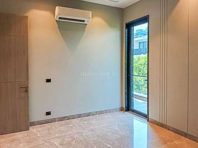 4BHK Builder Floor Apartment for Rent in Defence Colony