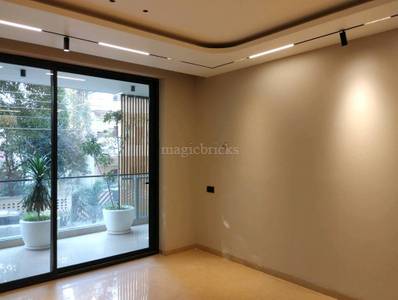 4 BHK Flat in Luxury Floors Gurgaon in Mehrauli Gurgaon Road
