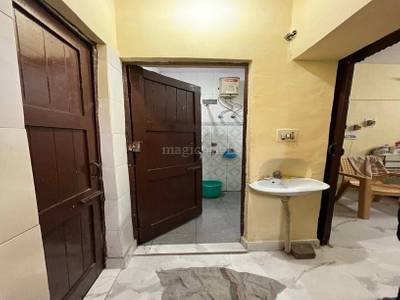 1BHK Multistorey Apartment for Rent in Rajouri Garden 1BHK Multistorey Apartment for Rent in Rajouri Garden