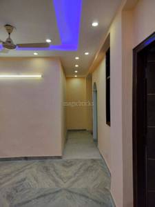 2 BHK Flat in 