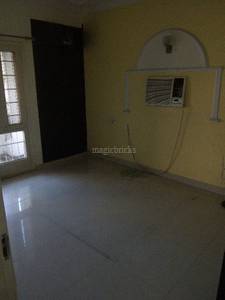 3BHK Multistorey Apartment for Rent in Shree Ganesh Apartments at Patparganj 3BHK Multistorey Apartment for Rent in Shree Ganesh Apartments at Patparganj