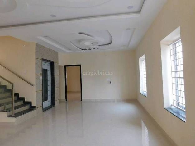 BHK Independent House for Sale in Siddipet Road, Hyderabad: 136+