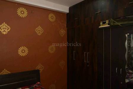 2 BHK Flat in 