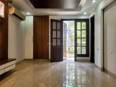 Buy  4 BHK  Villa in  Chanakyapuri   New Delhi