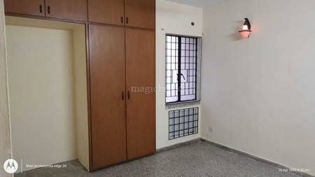 2 BHK Flat in 