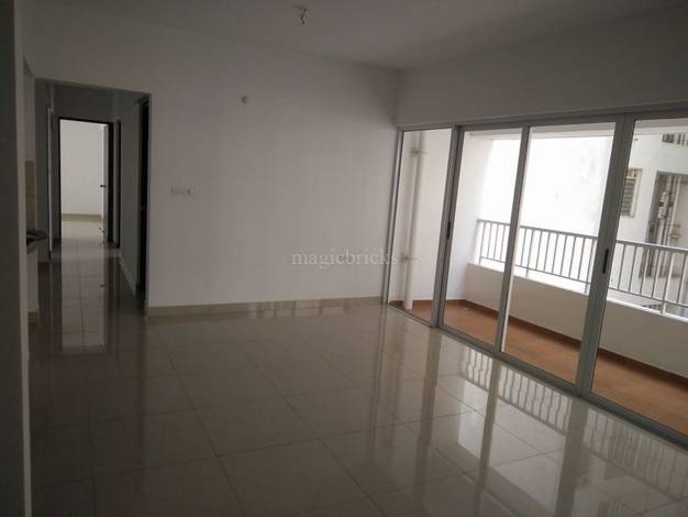 BHK Flats in Amanora Park Town, Pune: 42+ Flats Apartments