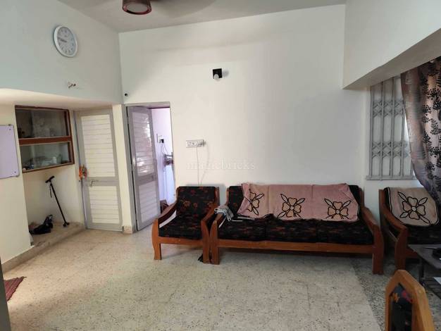 BHK Flats in Ambawadi, Ahmedabad: 24+ Flats Apartments