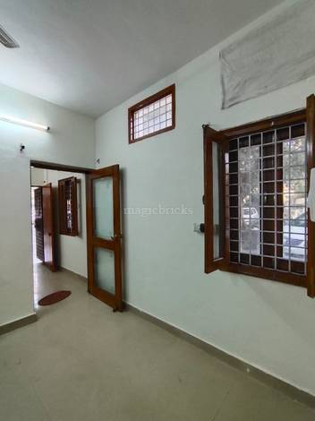 BHK Flats in Sarita Vihar, New Delhi: 13+ Flats Apartments