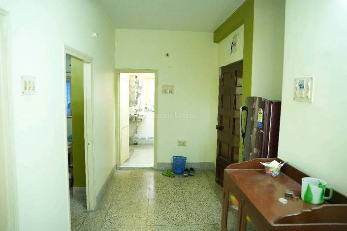 BHK Flats in Southern Avenue, Kolkata: 19+ Flats Apartments