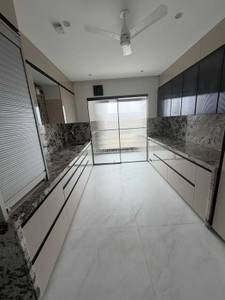 4 BHK Flats for Sale in DLH Signature, Bandra West