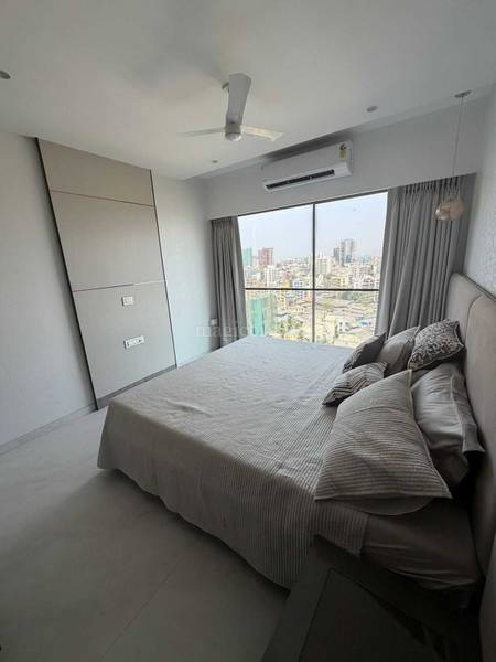 4 BHK Flats for Sale in DLH Signature, Bandra West
