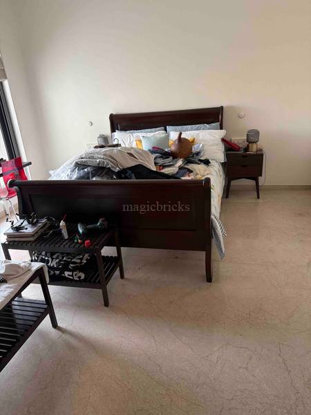 5 BHK Semi Furnished in Signia Isles, Bandra East