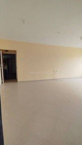 2 BHK Semi Furnished in Maharaja Retreat , Goregaon East