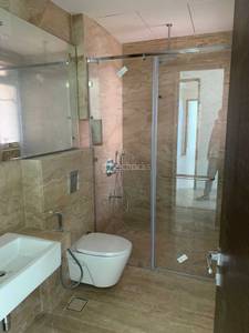 5 BHK Semi Furnished in Raheja Imperia, Worli