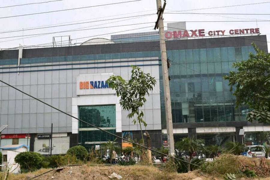 Commercial Showroom For Sale in Omaxe City Center, Sohna Road, Gurgaon