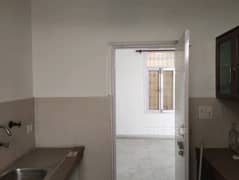 3BHK Multistorey Apartment for Rent in Roop Villa Apartment at Sector 19 Dwarka - Photo 10