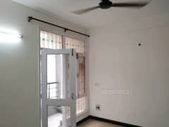 3BHK Multistorey Apartment for Rent in Roop Villa Apartment at Sector 19 Dwarka - Photo 3