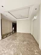 3BHK Builder Floor Apartment for Rent in Shivalik Colony - Photo 1
