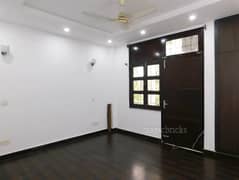 3BHK Multistorey Apartment for Rent in Phase 2 Chattarpur Enclave - Photo 3