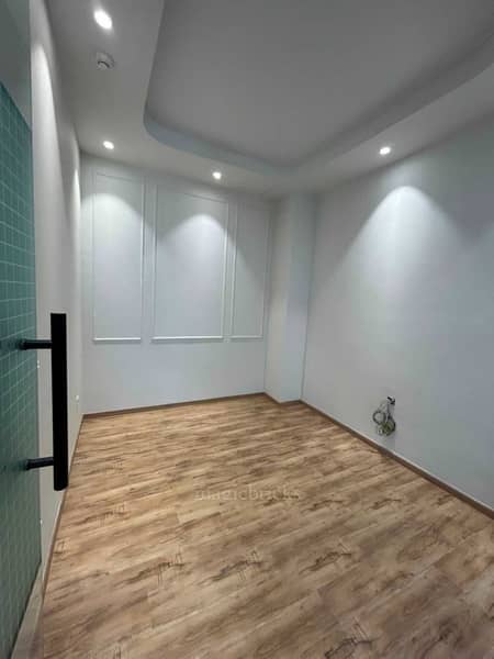 13,000 Sq-ft Commercial Office Space For Sale in Sector 58, Gurgaon