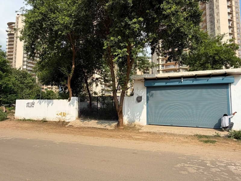 461 Sqyrd Plot For Sale in New Palam Vihar, Gurgaon