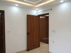 3BHK Multistorey Apartment for Rent in Antriksh Shivalik Apartments at Sector 6 Dwarka - Photo 6