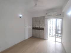 3BHK Multistorey Apartment for Rent in DLF Capital Greens 1 and 2 at Moti Nagar, Kirti Nagar - Photo 4