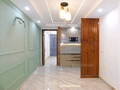 2BHK Multistorey Apartment for Resale in Chattarpur - Photo 1