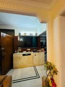 4BHK Builder Floor Apartment for Resale in Phase 2 DLF - Photo 2