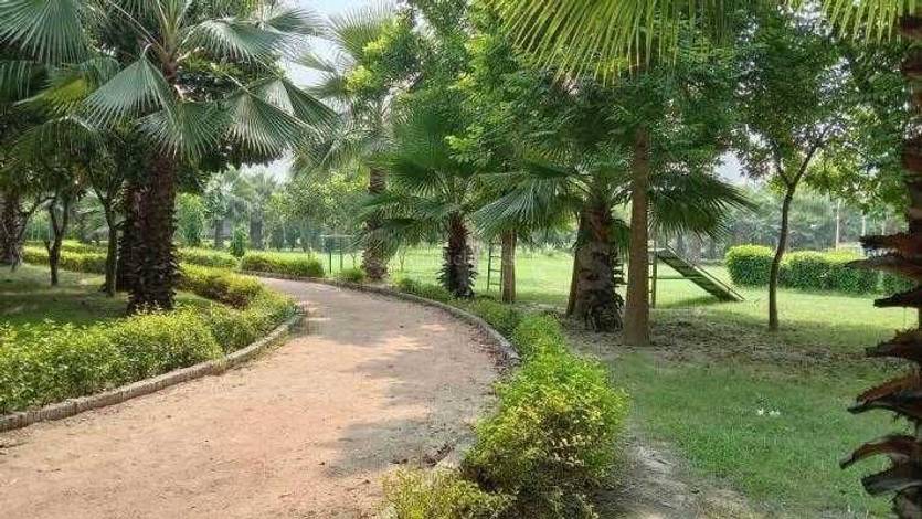 Villa in Block F Sector 44