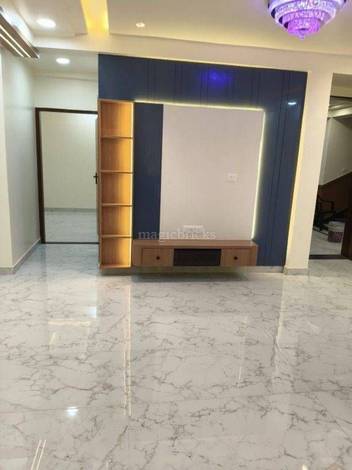 Apartment in Mansarovar Extension