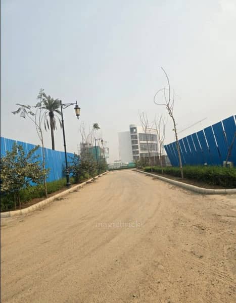 189 Sqyrd Plot For Sale in Central Park Flower Valley, Sohna, Gurgaon