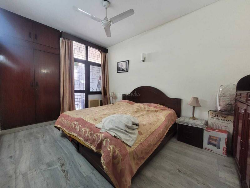 Buy 3600 Sqft 6 BHK House for Sale in Chanakyapuri New Delhi @ 80.0 Cr