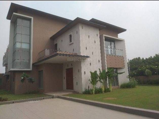 Villa in Thaltej Shilaj Road
