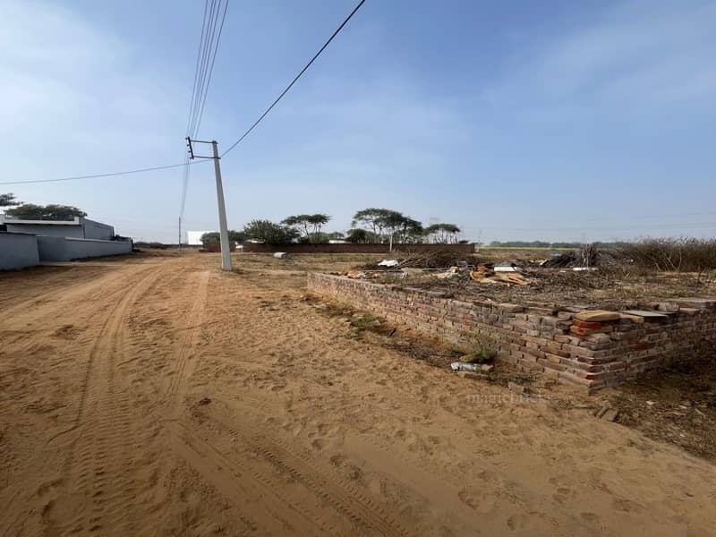 900 Sqft Plot For Sale in Farrukhnagar, Gurgaon