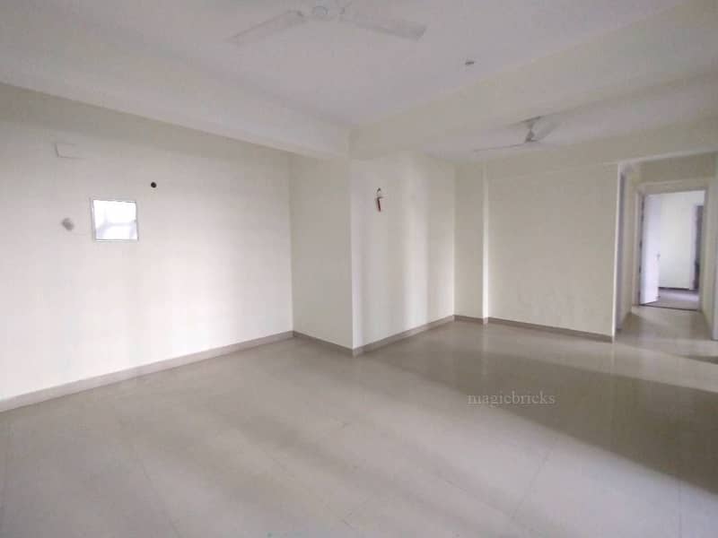 2 BHK Flat 1350 Sq-ft For Rent in Shree Vardhman Flora, Sector 90, Gurgaon