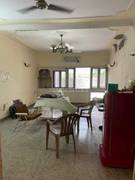 3BHK Multistorey Apartment for Rent in Arun Vihar at Sector 28, Noida Sector 18 Metro - Photo 1